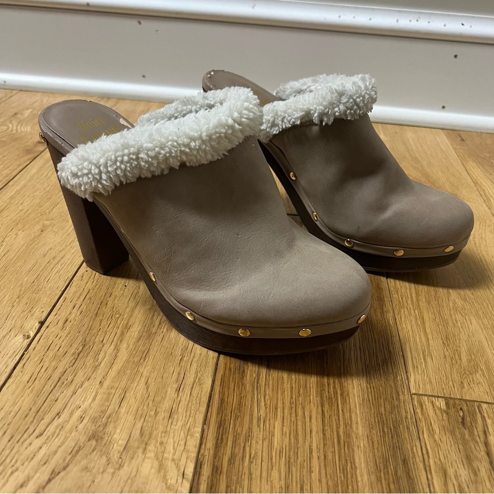 Juicy Couture Anora, Taupe, Mule, Clogs, Slip Ons, Size 9 Medium